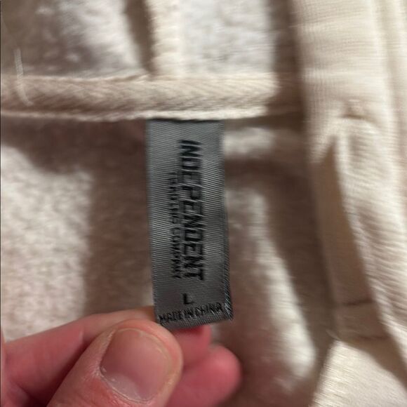 Mount Washington NH Resort Hoodie - Picture 3 of 12